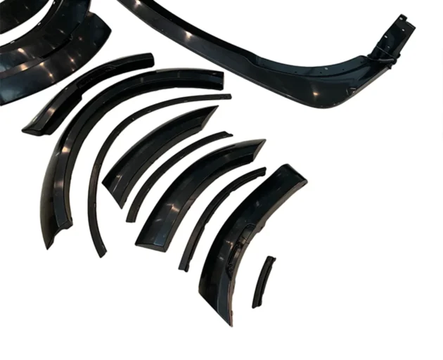 2015-2022 SRT Charger Front Lip With Wide Fender Flares - Image 3