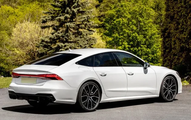AUDI A7 2019+ Rear Diffuser With Pistic Tips - Image 4