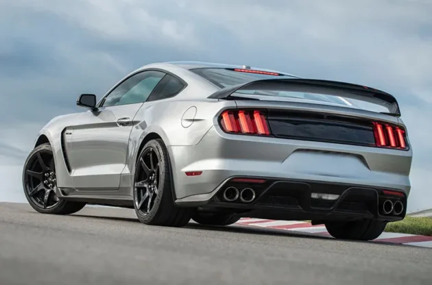 Mustang 2015-2021 GT350 R Style Car Bumper Gloss Black Rear Wing Spoiler - Image 4