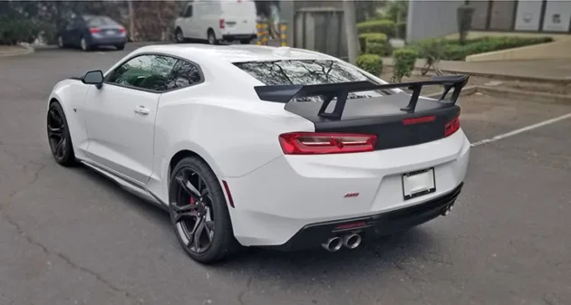 Camaro 2016-2018 1LE Style Rear Bumper Spoiler - Image 4