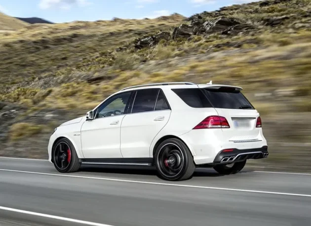 BENZ W166 AMG 2015-2018 Rear Diffuser With Silver Black Tips - Image 4