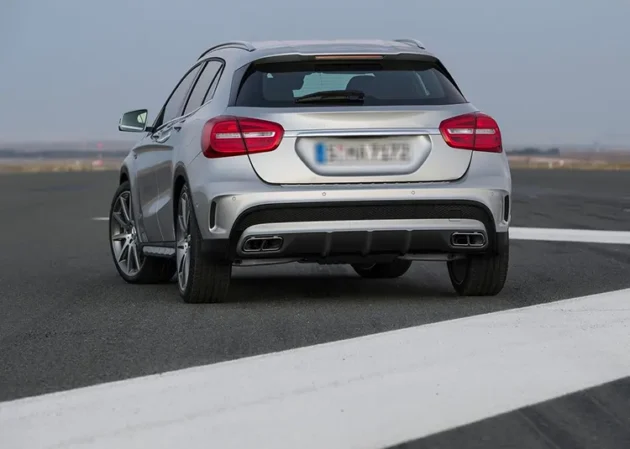 BENZ X156 AMG 2015-2019 GLA45 Style Car Bumper Rear Diffuser With Silver Black Tips - Image 6